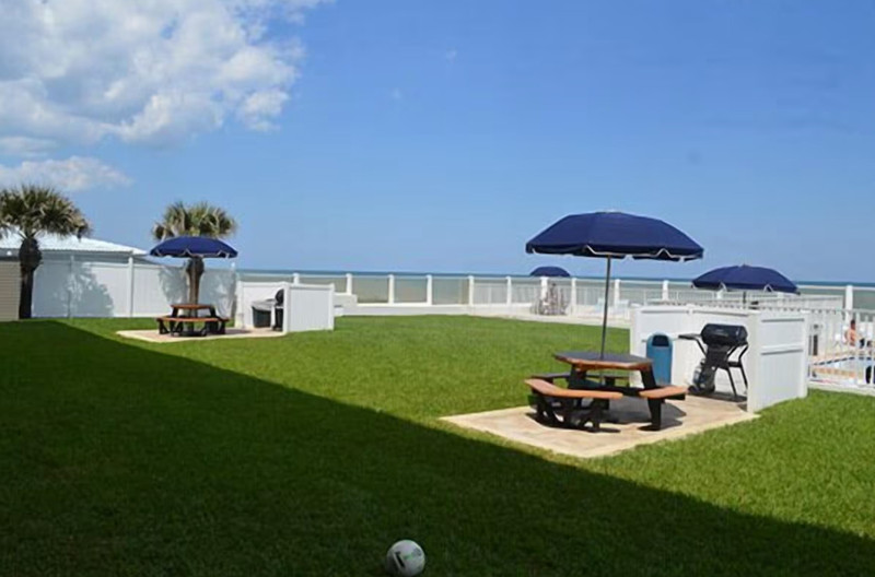Traders Inn Beach Club ~ Ormond Beach, FL ~ Studio/Sleeps 2 ~ 7Nts AUGUST 2026 gallery