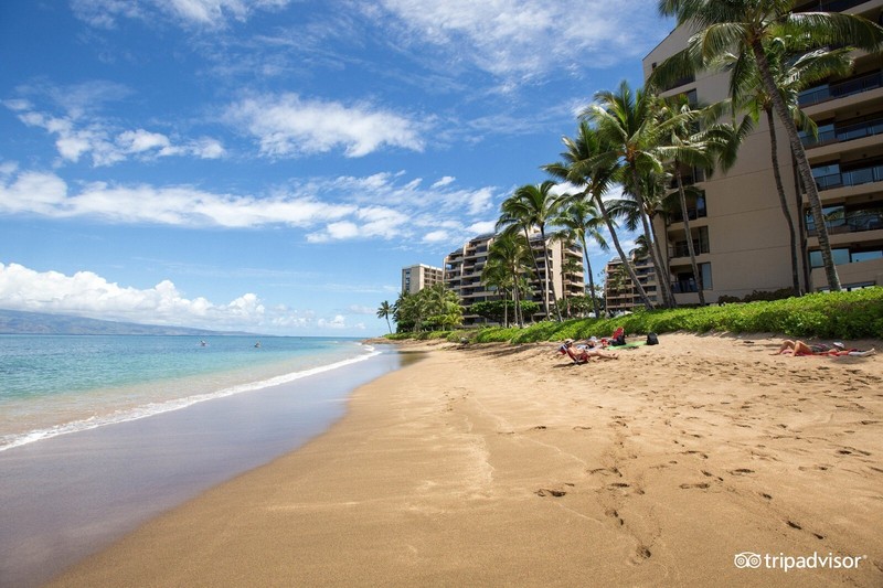 2 Bedroom Condo in Maui for 7 nights on the Ocean Sands of Kahana