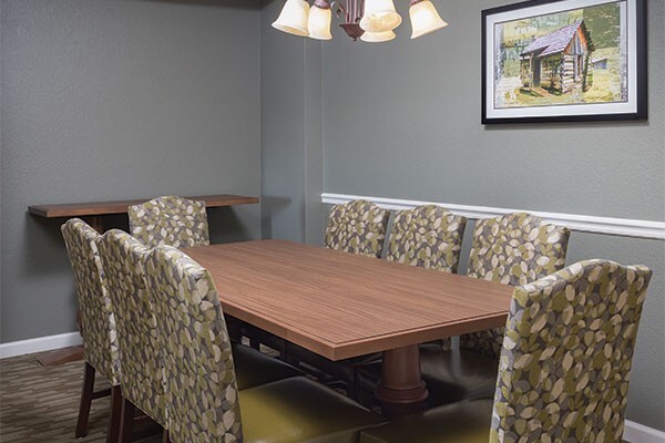 WYNDHAM SMOKY MOUNTAINS GATLINBURG, 2BR DELUXE SLEEPS 8, 7 NIGHT RENTAL, 5/22-29 gallery