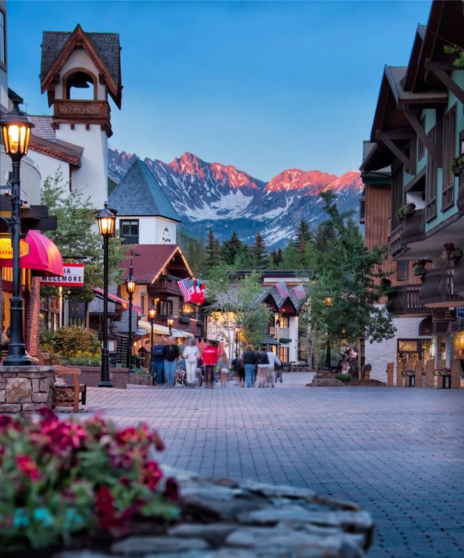 Vail Colorado Fall Getaway! StreamSide at Vail(Sleeps 8) 3 B.R. Loft Oct 9-16 26 gallery