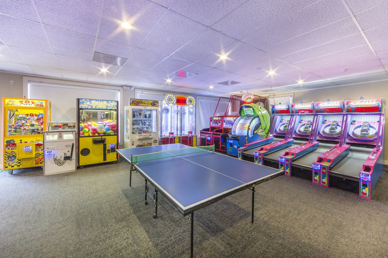 Welcome to Holiday Inn Club Vacations Oak 'n Spruce Resort, South Lee, MA gallery