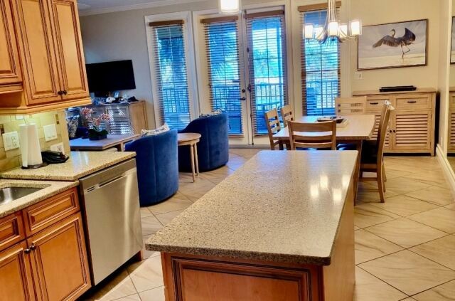 MARCO ISLAND, HILTON EAGLES NEST, 2 BEDROOMS, SLEEPS 6, JULY 11-18 gallery