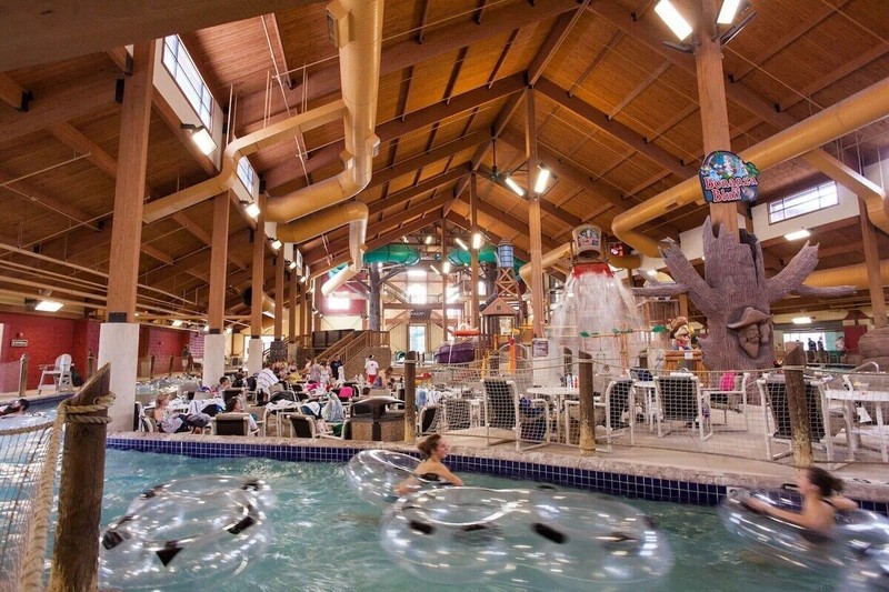 Wisconsin Dells, Wyndham at Glacier Canyon, 1 Bedroom Deluxe, July 13-17 gallery