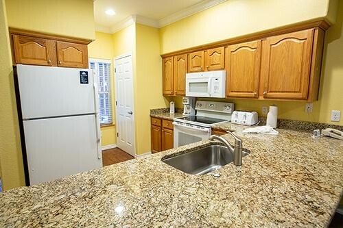 2025 Branson Spinnaker Resort Jun Jul Aug 2025 several dates 7 night rental gallery