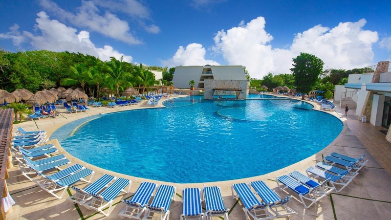 All Inclusive Resort Vacation - Grand Sirenis Riviera Maya - 2 adults / 4 nights gallery