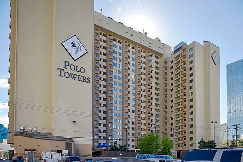 Super Bowl Weekend on the Strip- full kitchen, 4-6 people gallery
