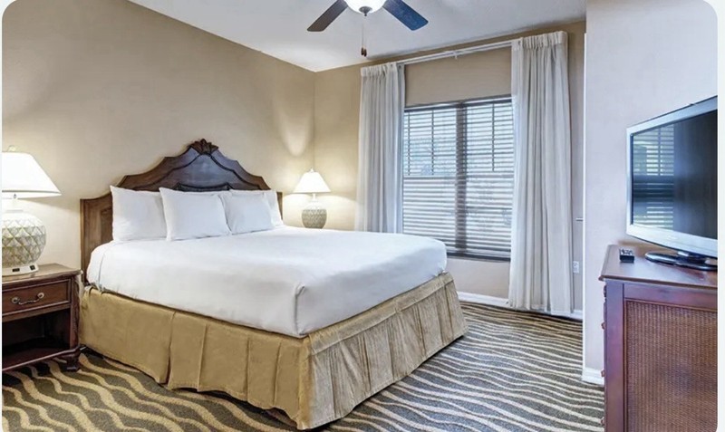 Orlando Florida Resort Lodging Stay w/ Waterfront Pool, Guest Room & Kitchen gallery
