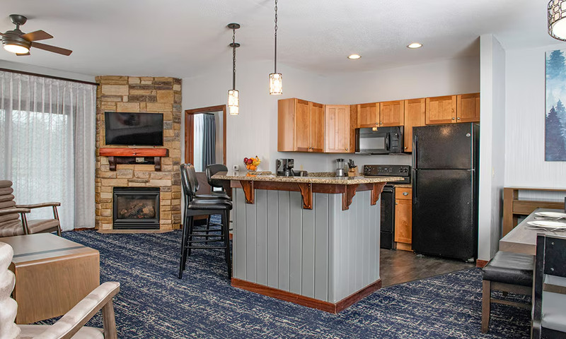 Wisconsin Dells, Wyndham at Glacier Canyon, 1 Bedroom Deluxe, July 24-26 gallery