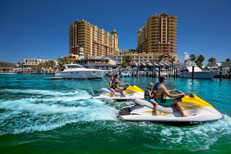 VACATION CONDO RENTAL DESTIN FLORIDA BEACH RESORT ON THE HARBOR WALK LOW PRICE!!