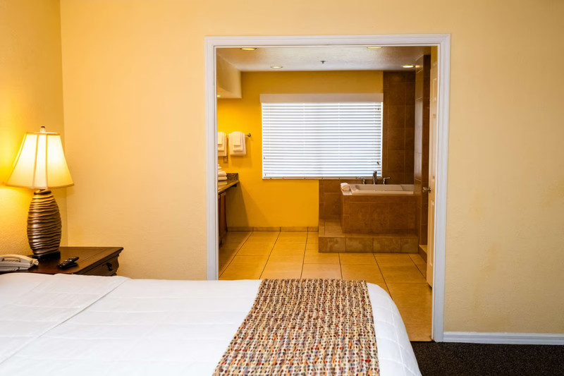 7 Nights Silver Lake Resort, Kissimmee, FL ~ 1 BR Suite ~ Sleeps 6 gallery