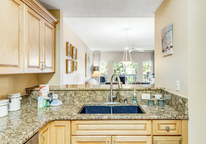 Sept 3 thru 6 | Destin FL Condo Rental – 2BR/2BA |Walk to Beach gallery