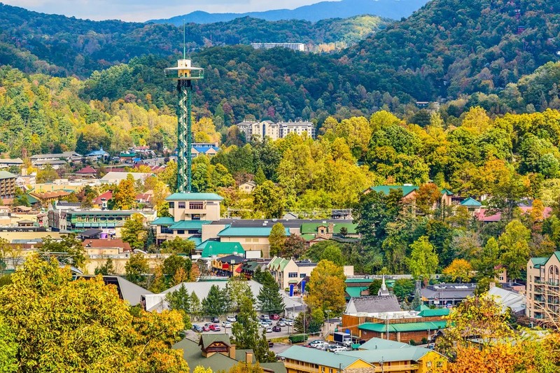 JUNE WEEKS -Laurel Point Resort Smoky Mountains!~ Gatlinburg, TN 2BR/SLPS 6 gallery