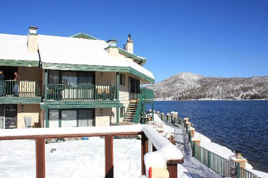 LAGONITA LODGE - Christmas or New Year's Weeks for Rent in Big Bear Lake, CA