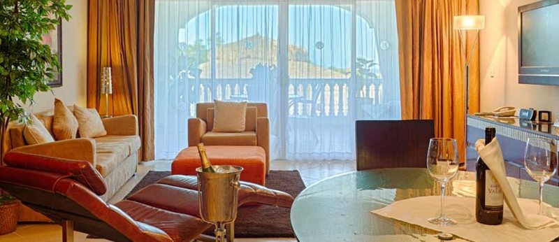 VIP Luxury: 1-Week Stay in the 1 Bedroom Presidential Suite - Travel by Nov 15 gallery