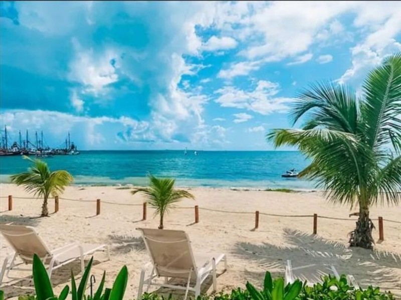 Vacation Rental, Amara Cancun Beachfront Condo, Mexico. 2 bedrooms/2 baths.