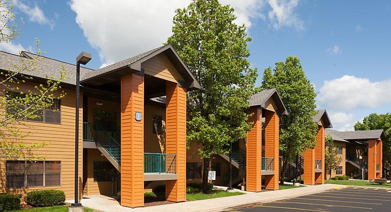 The Falls Village ~ Branson, MO ~ Studio/Sleeps 4 ~ 3Nts 12/24/25-12/27/25