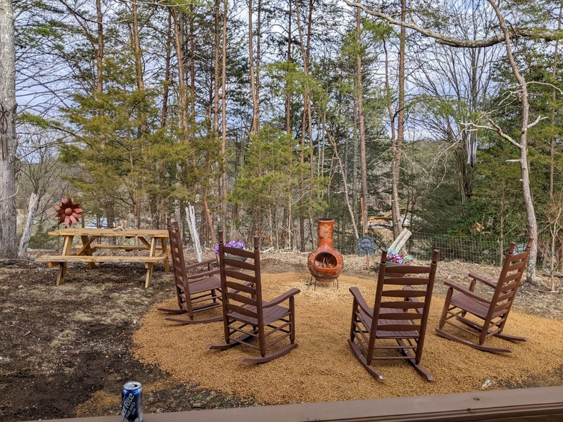Smoky Mountain Splendor Sevierville TN, 2 BR, 3 bath, wrap around porch 2/3 acre gallery