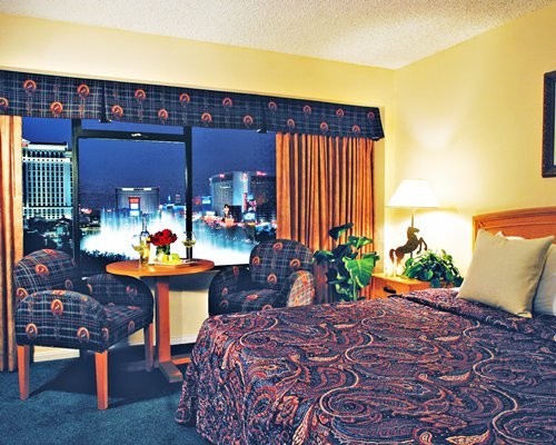 7-nite LAS VEGAS vacation @ fabulous Jockey Club-one bdrm suite sleeps 4 gallery