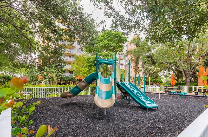 Vacation Village at Bonaventure ~ FL ~ 2BR/Sleeps 8 ~ 7Nts May 30 thru June 6 gallery