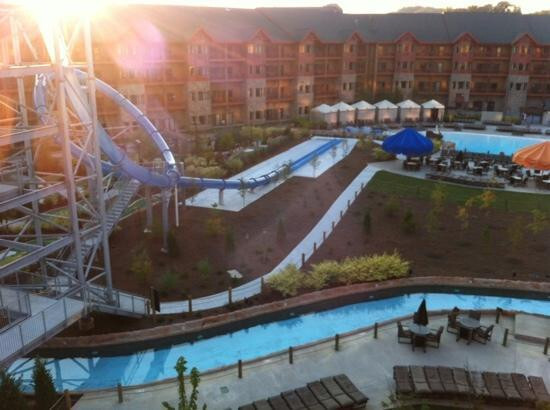 Sevierville, TN,Wyndham Great Smokies Lodge, 3 Bed Pres GV, 9-13 May ENDS 4/24 gallery