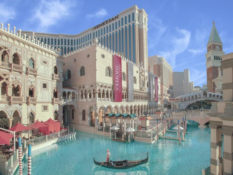 Mandalay Bay Las Vegas - 5 Stars - Save $$$ - Anytime, choose your dates! gallery