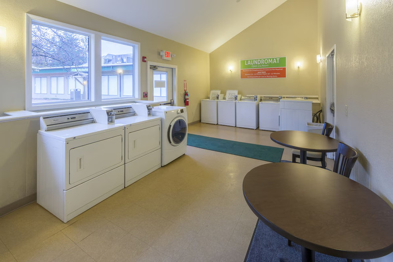 Welcome to Holiday Inn Club Vacations Oak 'n Spruce Resort, South Lee, MA gallery