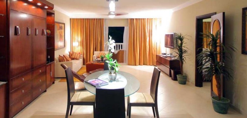 VIP Luxury: 1-Week Stay in the 1 Bedroom Presidential Suite - Travel by Nov 15 gallery