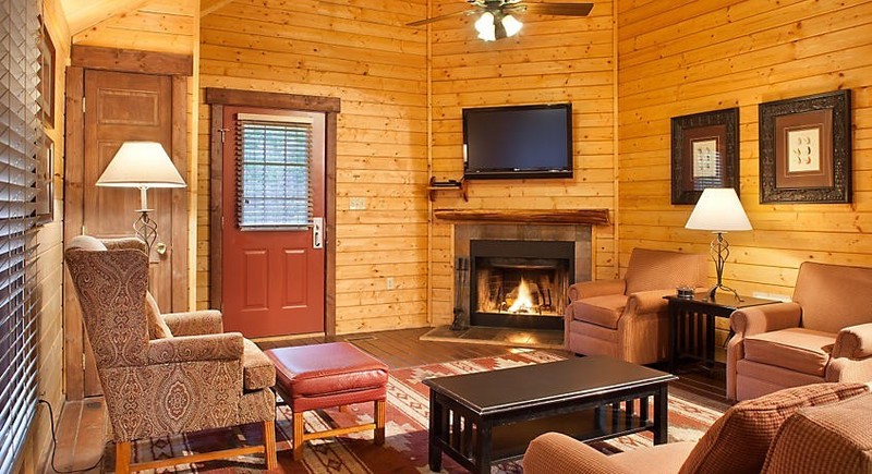 🏔️ Blue Ridge Mountain Getaway! Shenandoah Crossing 2BR Cabin Jul 12-16 2026 gallery