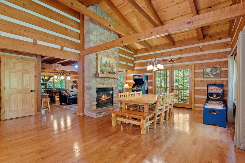 TN Smoky Mountains~Vacation Rental Cabin~AUG WK~Slps 8~games~hot tub -INQ RATES! gallery