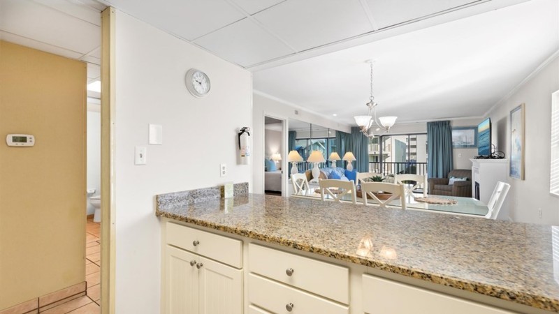 ****** Ocean Time Resort ******* $425.00 ****** 2 minute walk to the BEACH ***** gallery