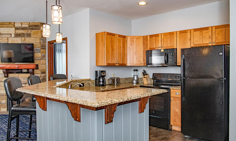 Wyndham Glacier Canyon- 3 bedroom deluxe - August 24-28 - Wilderness waterpark gallery