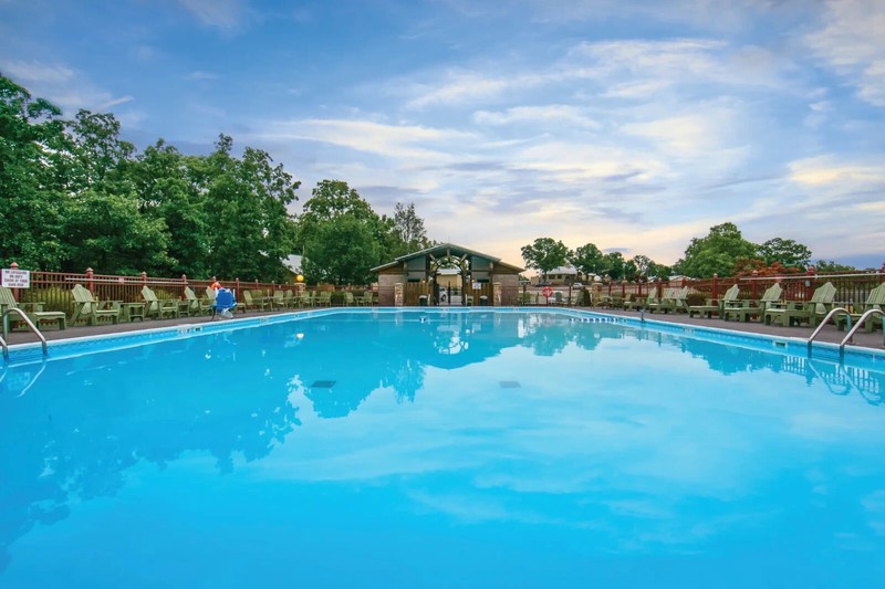 Holiday Hills Resort ~Branson MO~ 1BR Sleeps 4 ~7Nts APRIL/MAY 2026 gallery