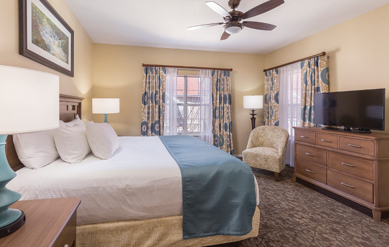 Wyndham Branson at the Meadows Vacation Rental, Branson, MO 2 BR DLX 5 NT 6/7 gallery
