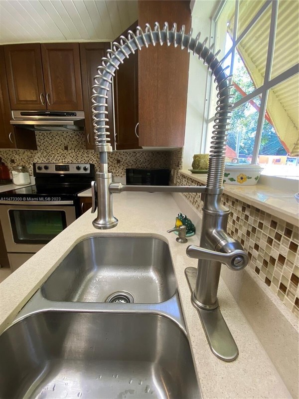 4/2 House for Rent in North Miami Beach gallery