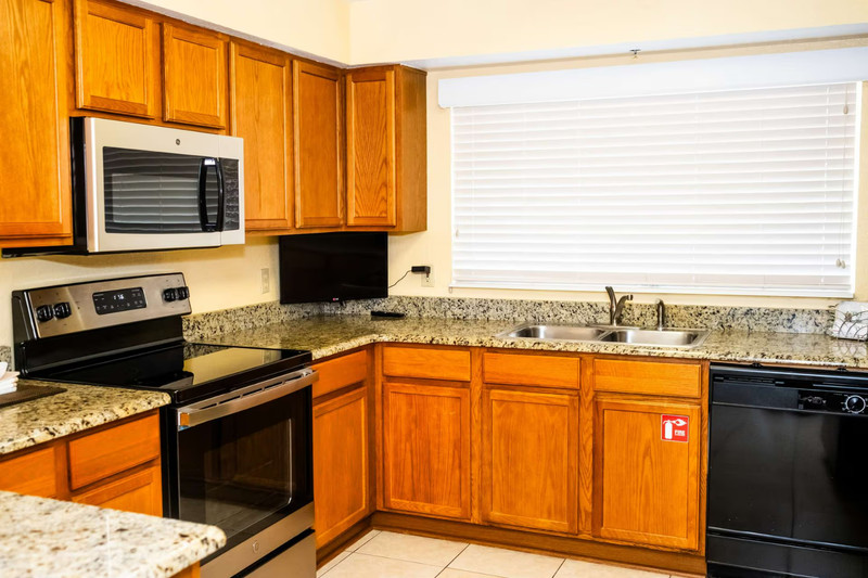 7 Nights Silver Lake Resort, Kissimmee, FL ~ 1 BR Suite ~ Sleeps 6 gallery
