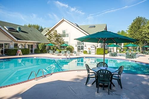 2025 Branson Spinnaker Resort Jun Jul Aug 2025 several dates 7 night rental gallery