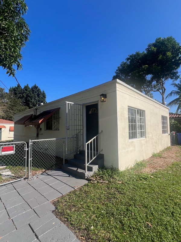 4/2 House for Rent in North Miami Beach gallery