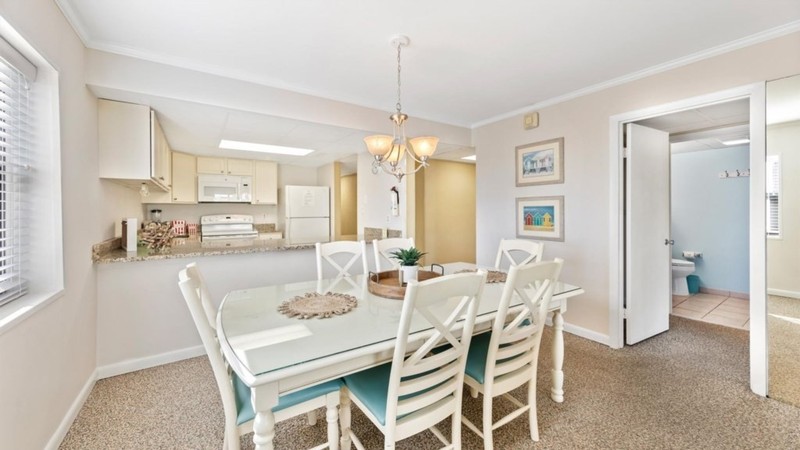 ****** Ocean Time Resort ******* $425.00 ****** 2 minute walk to the BEACH ***** gallery