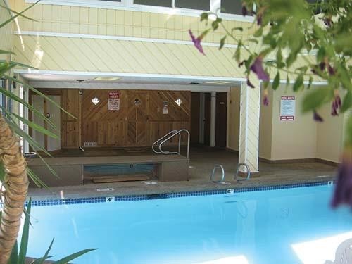 CATHEDRAL LEDGE RESORT MARCH 22-29 2026 - 2 BEDROOM CONDO WITH LOFT SLEEPS 8 gallery