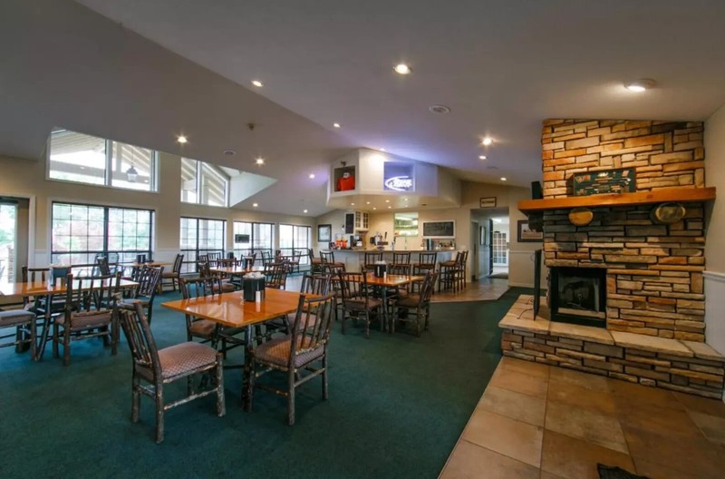 Holiday Hills Resort ~Branson MO~ 1BR Sleeps 4 ~7Nts APRIL/MAY 2026 gallery