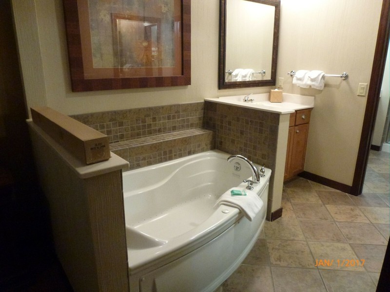 Wisconsin Dells Wilderness Wyndham Glacier Canyon, 3 BR, 9/11-9/14, 10 passes gallery