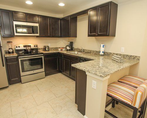 $649/wk Feb-Mar Orlando / Vacation Village at Parkway. SERIOUS INQUIRIES ONLY. gallery