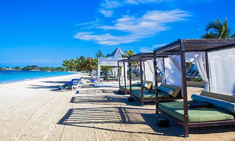 ALL INCLUSIVE Jamaica Christmas Vacation – 7 Nights at Azul Beach Resort Negril gallery