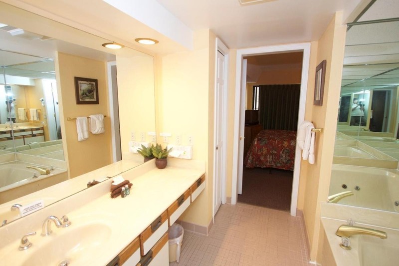 JUNE WEEKS -Laurel Point Resort Smoky Mountains!~ Gatlinburg, TN 2BR/SLPS 6 gallery