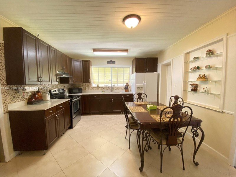 4/2 House for Rent in North Miami Beach gallery