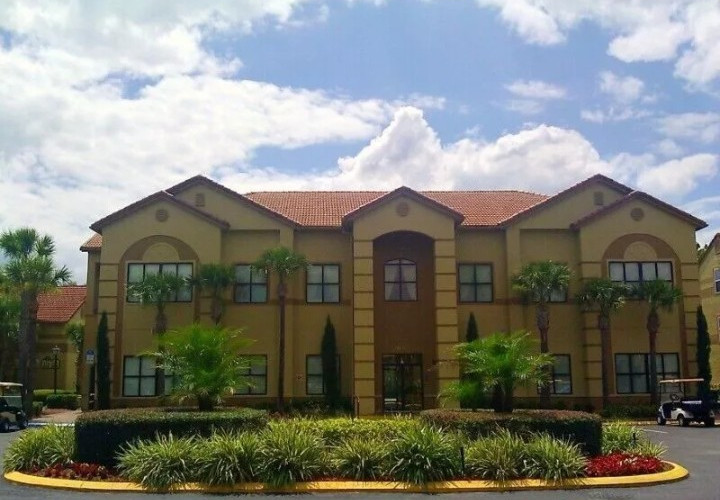 May WEEKS~BLUE TREE Resort in Orlando~2 BR condos by Disney gallery