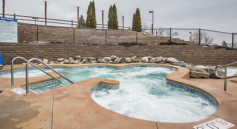 CHRISTMAS MOUNTAIN, WISCONSIN DELLS, 2 BEDROOM VILLA, SLEEPS 6, JUNE 28-JULY 1 gallery