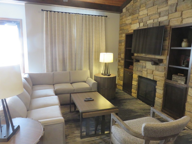 Wyndham Glacier Canyon, Wisc Dells, 3BR presidential, 3nts, May 12-15: ENDS 4/27 gallery