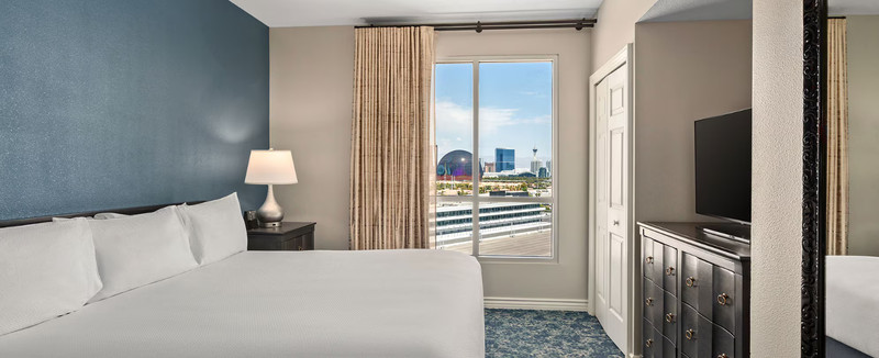 Vegas Fun!! 5 nights in a 2 Bedroom Deluxe at Wyndham Grand Desert 6/3-6/8 gallery