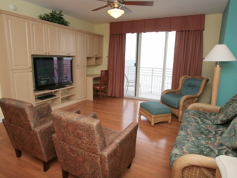 Daytona Beach, Wyndham Ocean Walk, 2 Bedroom Del Lockoff, 14-18 MayENDS 4/29 gallery